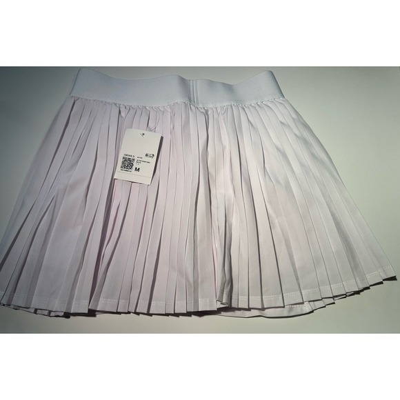 Forever 21 Womens Active White Pleated Skirt/Skort SZ M - Picture 9 of 10